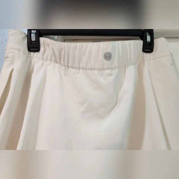 Women's Talbots White Skort, Size L - Picture 10 of 10